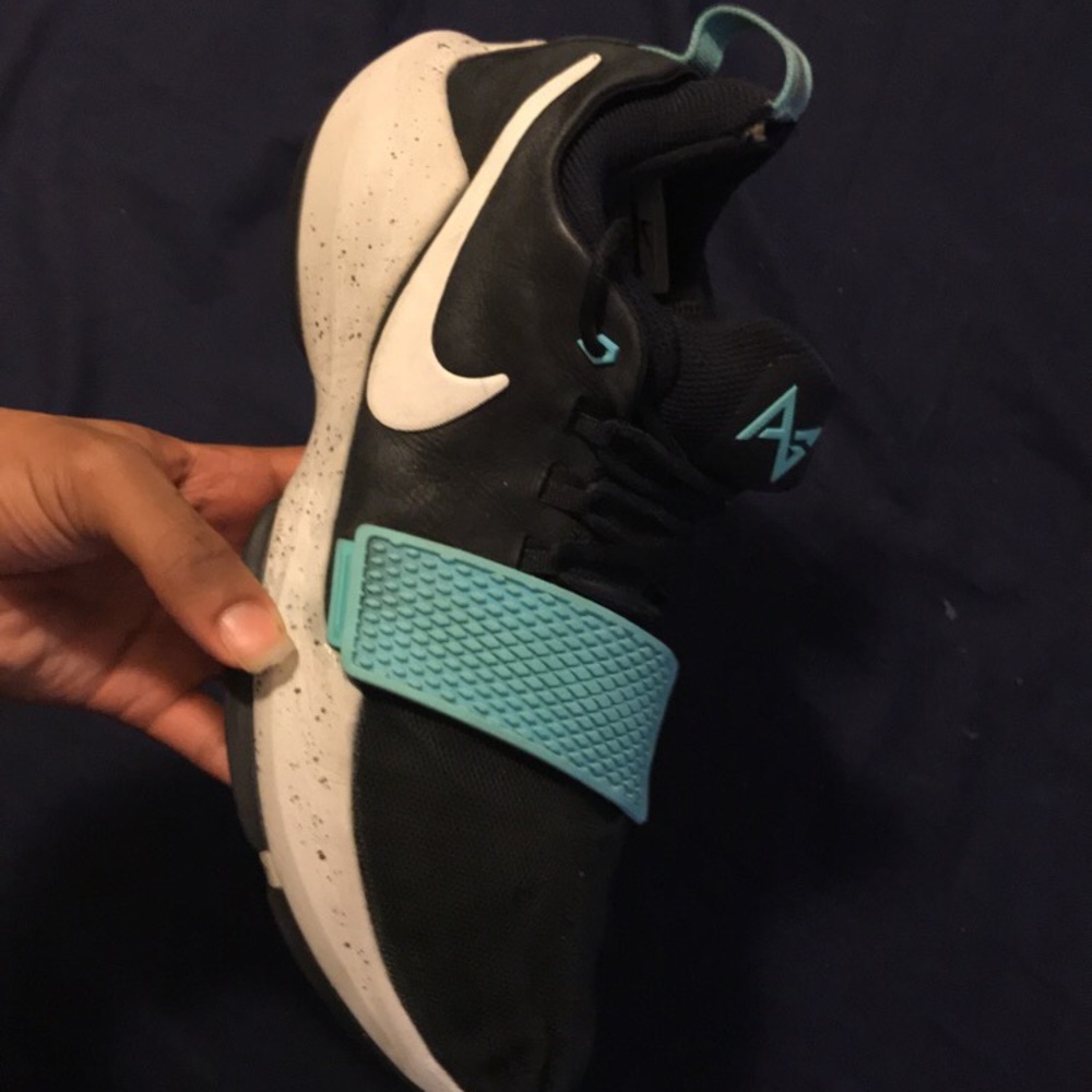 Pg1
